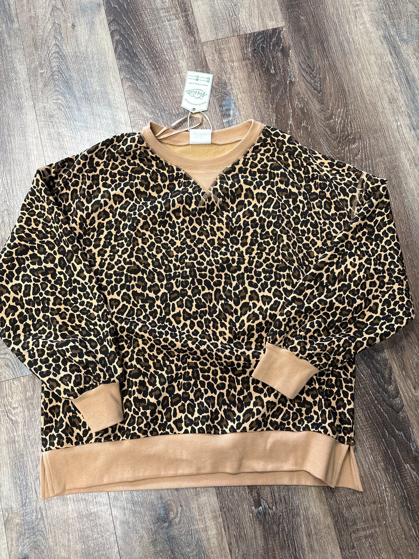Leopard pullover top