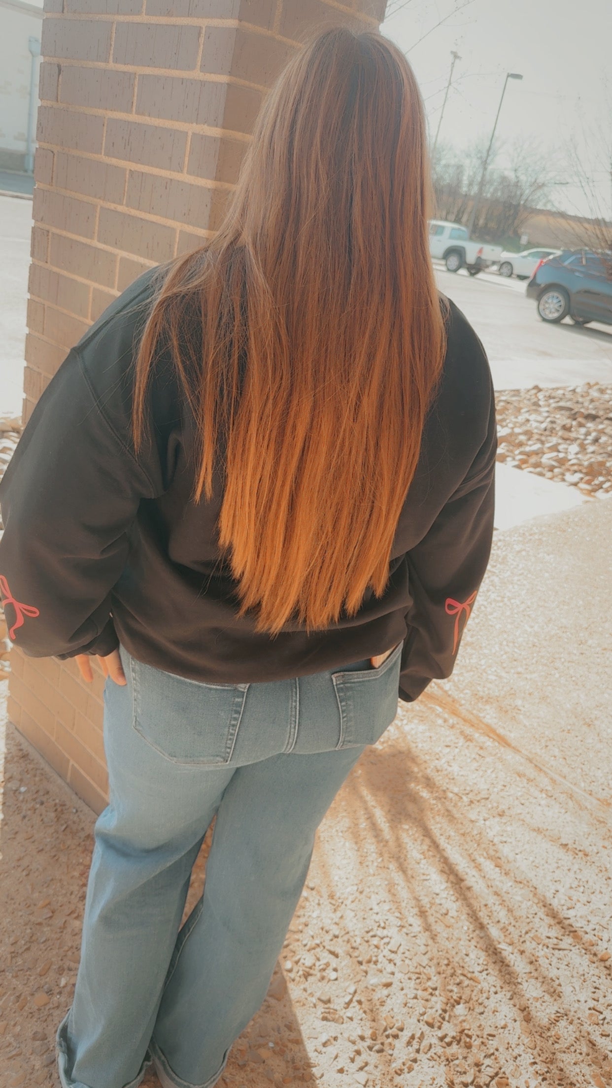 She is worthy w/bows