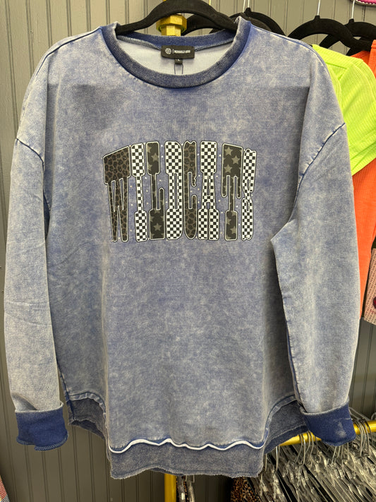 Wildcat mineral wash oversize sweater w/rhinestone